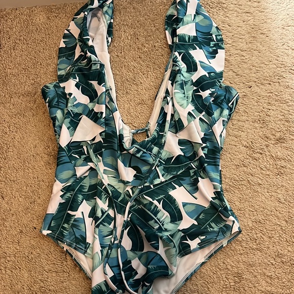 Sportlike one piece, large swimsuit - Picture 4 of 7
